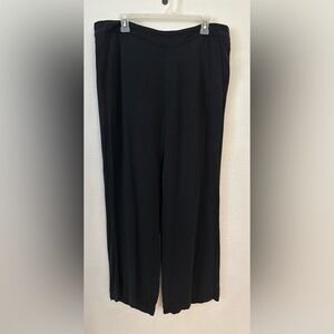 Classic Black Wide-Leg Pull On Pants